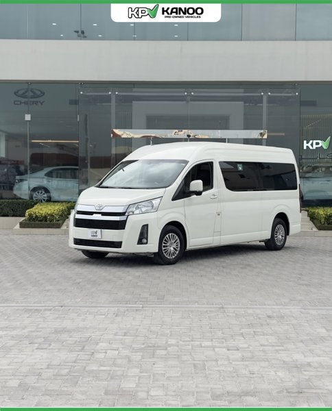 TOYOTA HIACE  13 SEATER 2023 2800 CC DIESEL M/T